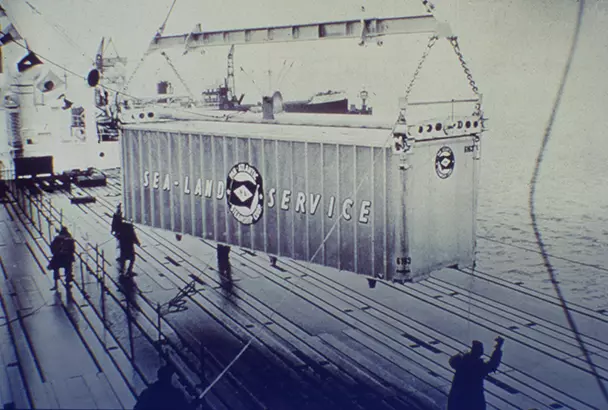 O primeiro container