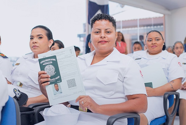 Projeto ALMA forma sua primeira taifeira, a manauara Renata Medeiros