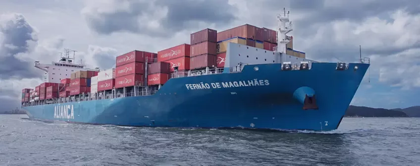 Navio Fernão de Magalhães, da frota da Aliança.